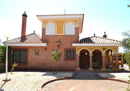 Finca in Lucena Del Puerto