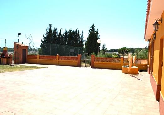 Finca in Lucena Del Puerto
