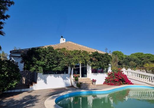 Finca in Lucena Del Puerto