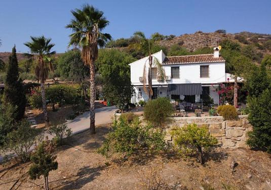 Country house in Alora