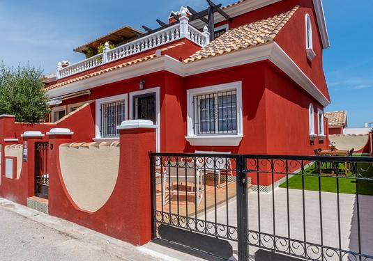 Villa in Orihuela Costa