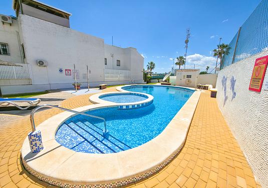 Apartment in Vistabella Golf Entre Naranjos