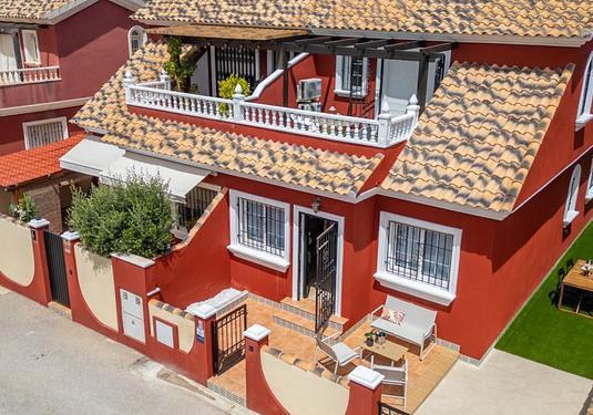 Villa in Orihuela Costa