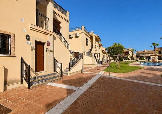 Apartment in Algorfa