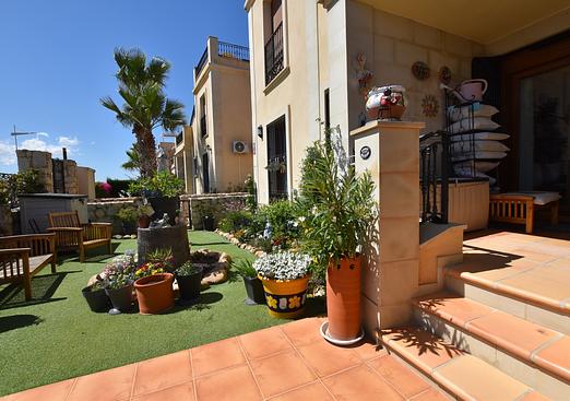 Apartment in Algorfa