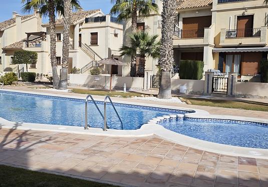 Apartment in Algorfa