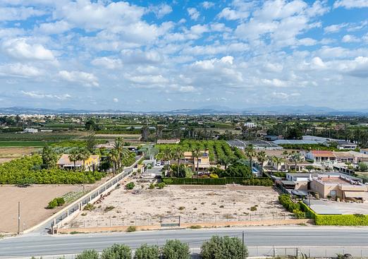 Villa in Elche