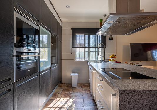 Villa in Elche