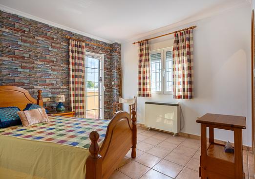 Villa in Elche