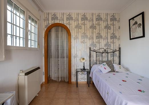 Villa in Elche