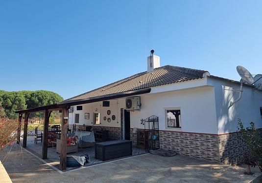 Finca in Lucena Del Puerto