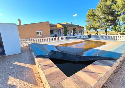 Property in Yecla