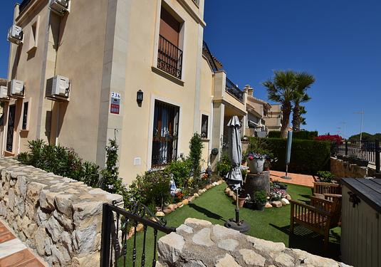 Apartment in Algorfa