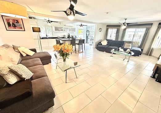 Villa in Catral