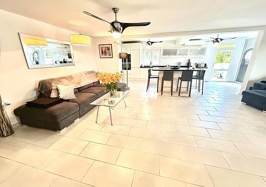 Villa in Catral