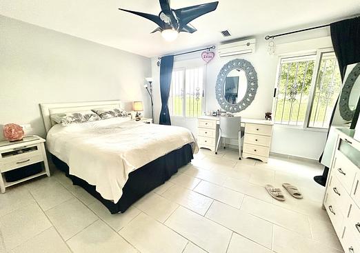 Villa in Catral