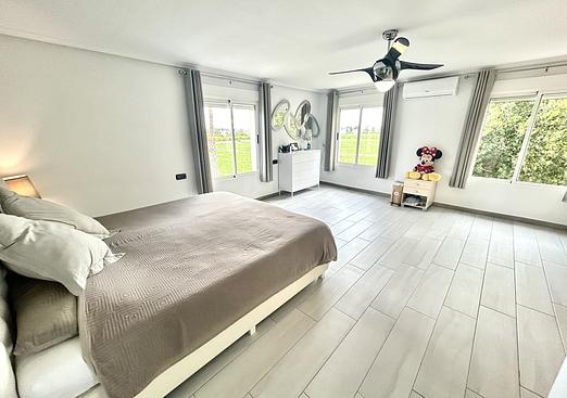 Villa in Catral