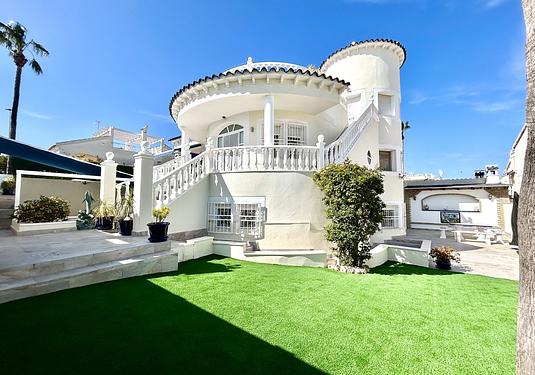 Villa in Pinar de Campoverde