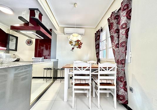 Apartment in Los Altos