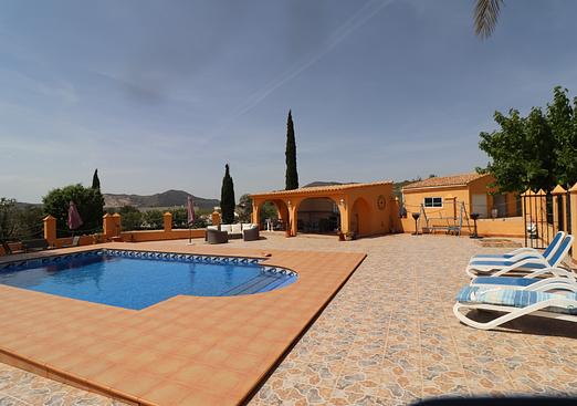 Country house in Hondón de las Nieves