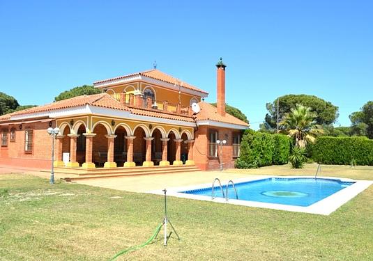 Finca in Lucena Del Puerto