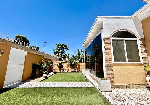 Villa in Los Balcones