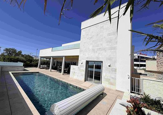Villa in Benijofar