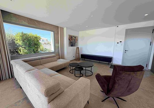 Villa in Benijofar