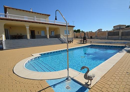 Villa in Campos del Río