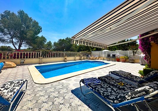 Villa in Orihuela Costa