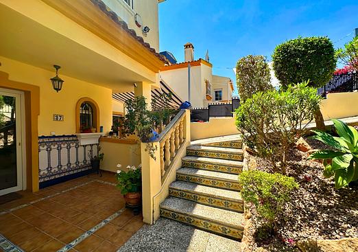Villa in Orihuela Costa