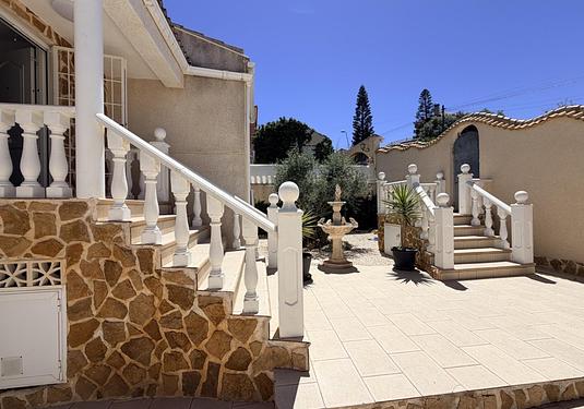 Villa in Torrevieja
