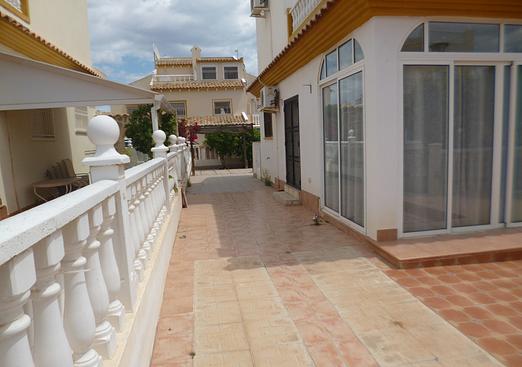 Town house in Playa Flamenca