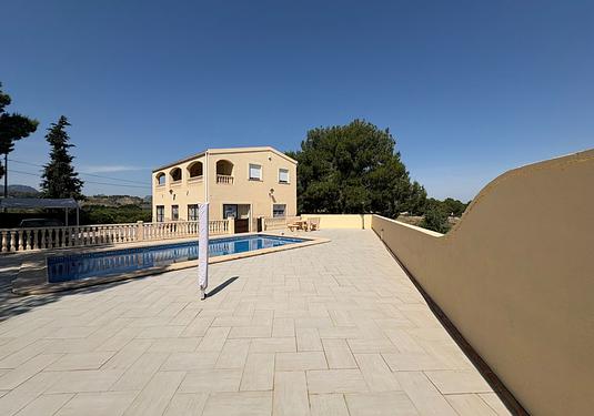 Villa in Canadas De San Pedro