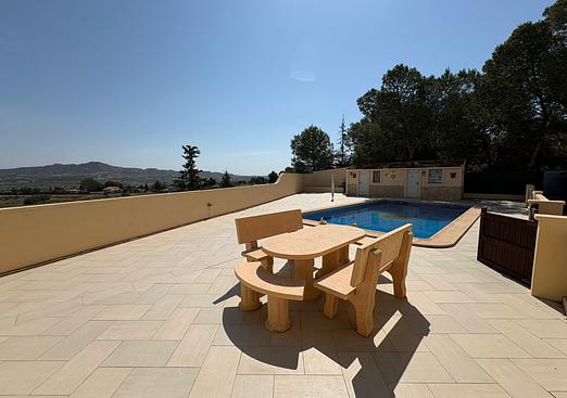 Villa in Canadas De San Pedro