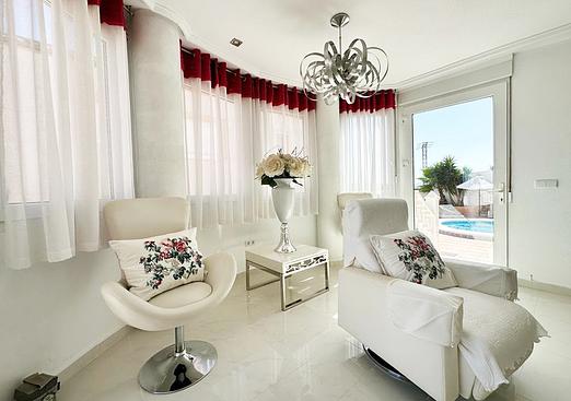 Villa in San Miguel de Salinas