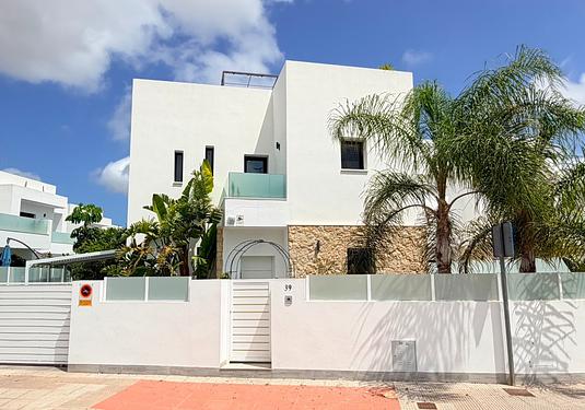Villa in Los Montesinos