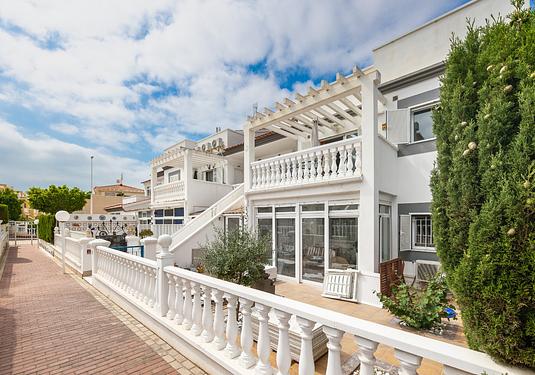 Apartment in Orihuela Costa