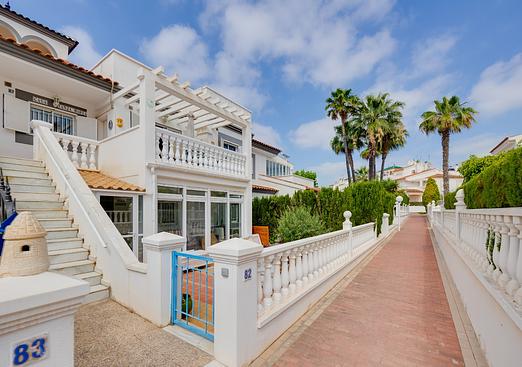 Apartment in Orihuela Costa