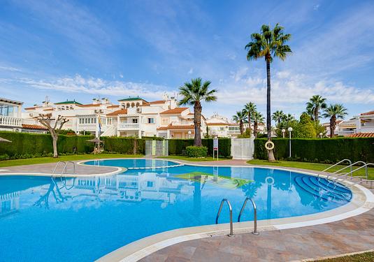 Apartment in Orihuela Costa