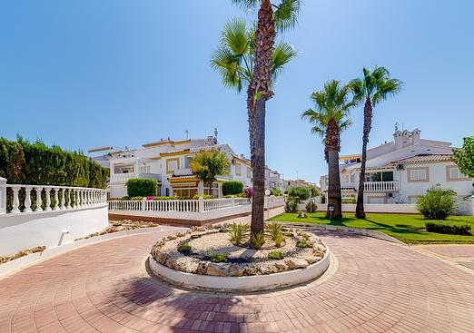Apartment in Orihuela Costa