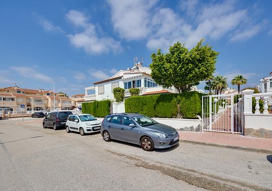 Apartment in Orihuela Costa