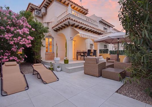 Villa in Orihuela Costa