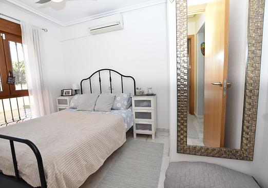 Apartment in Algorfa