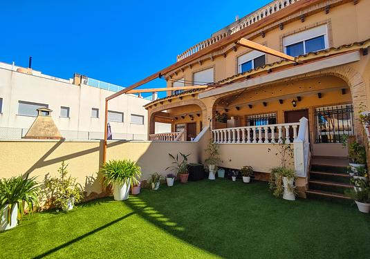 Town house in Guardamar del Segura