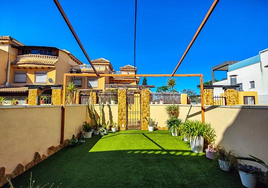 Town house in Guardamar del Segura