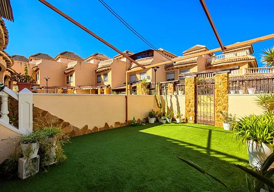 Town house in Guardamar del Segura