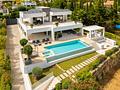 Villa in Nueva Andalucía