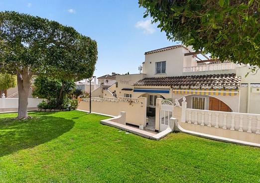 Quad house in Torrevieja