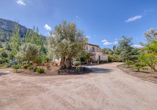 Villa in Esporlas